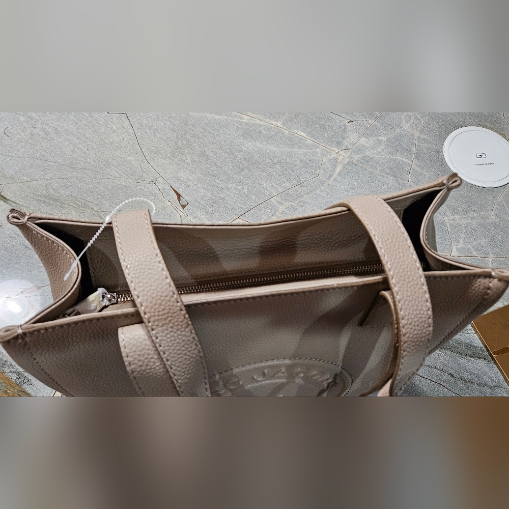 Marc Jacobs Taupe Tote Bag Large - Picture 7 of 13